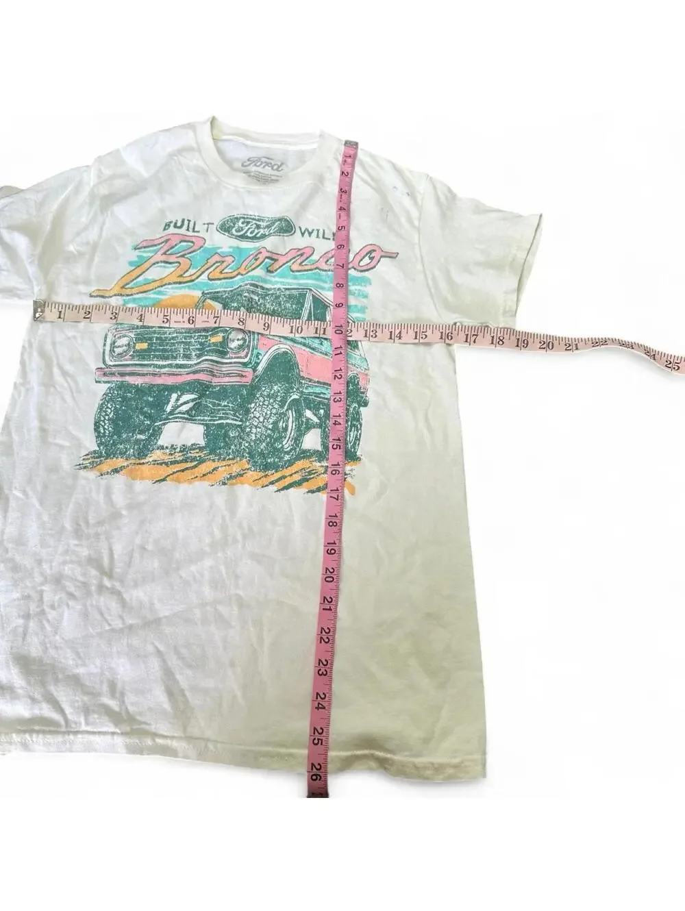 Ford Bronco Wild Built T-Shirt Size S